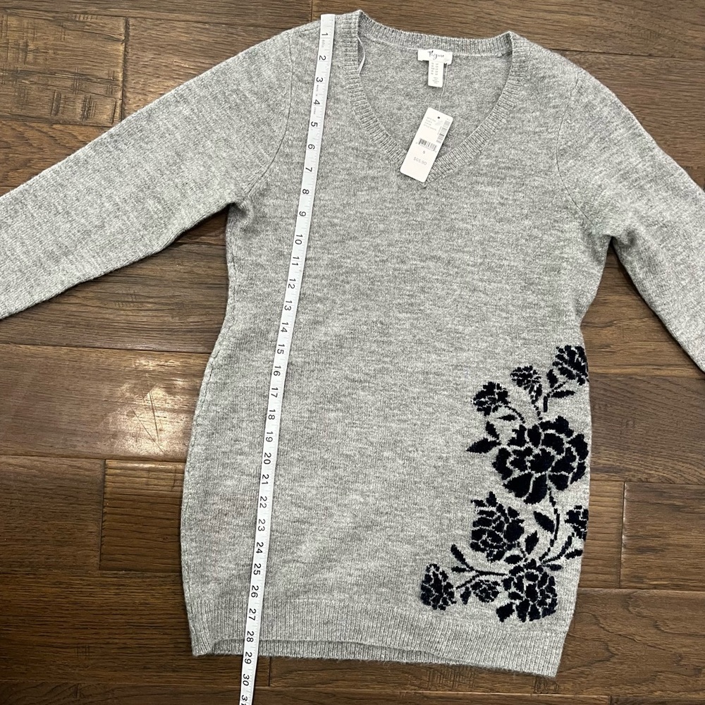 NWT Thyme Long Sleeve Sweater - Picture 9 of 13